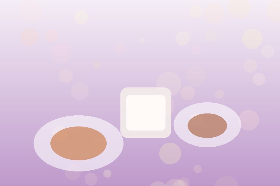 两杯饮品和轻松聊天氛围